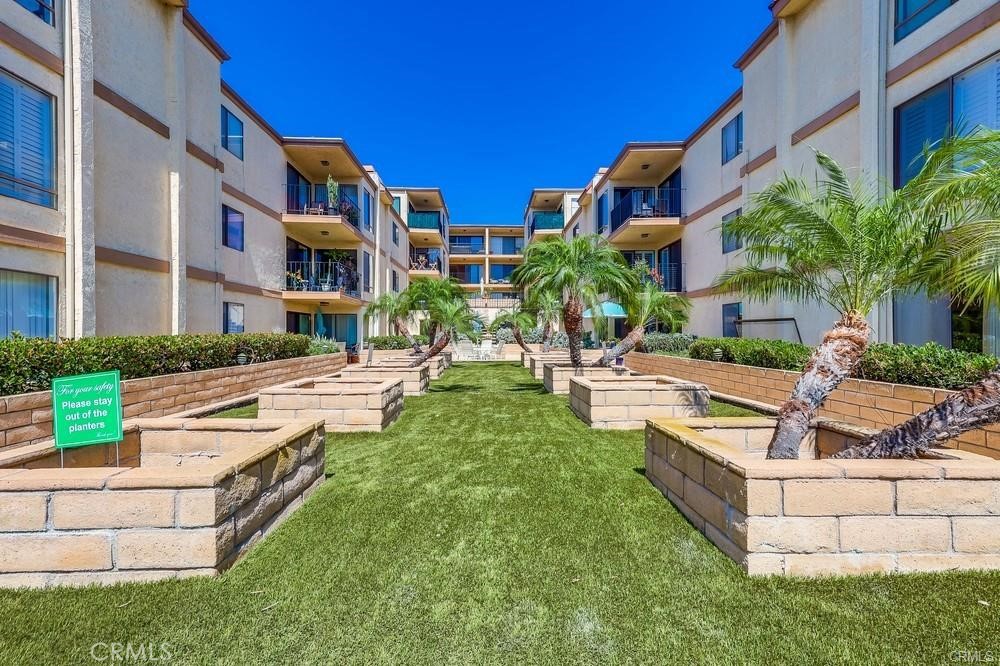 Signal Hill (SH) - Residential