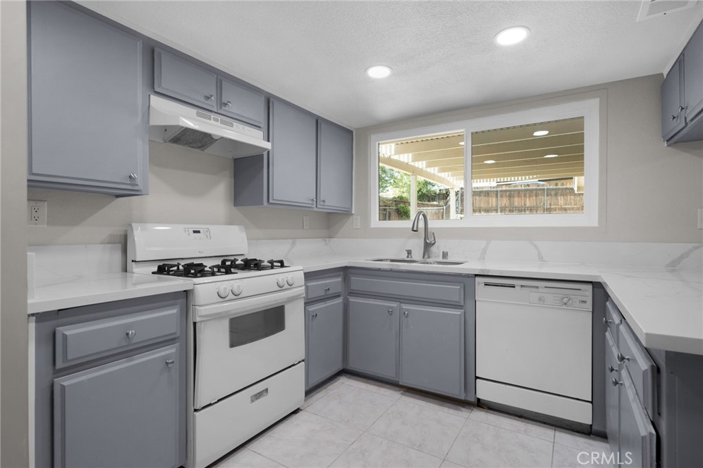 17060 Lorene Drive