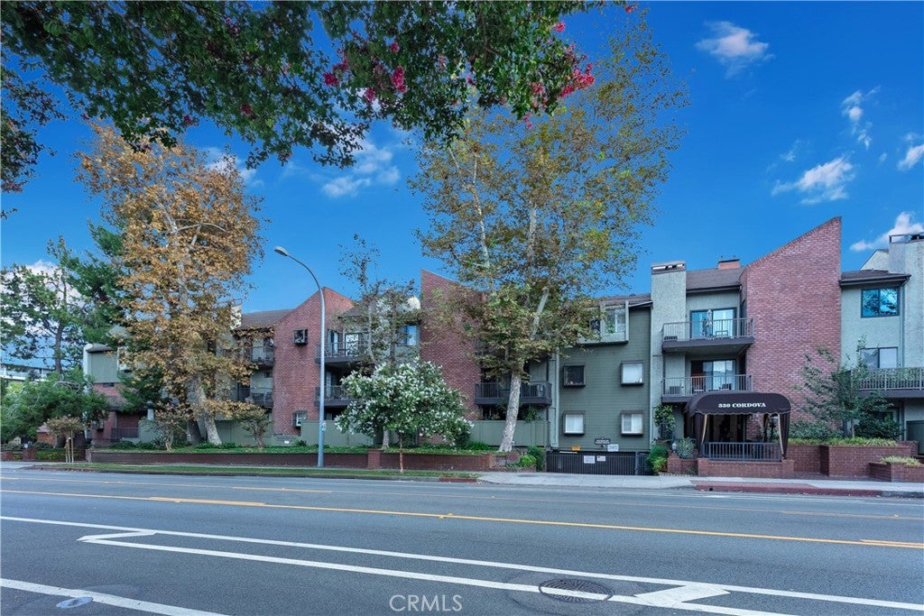 330 Cordova Street 327