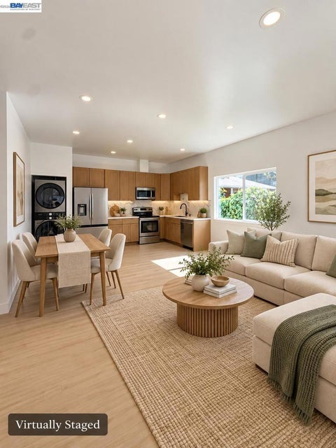 Photo of 22639 6Th St, Hayward, CA 94541 (MLS # 41148042)