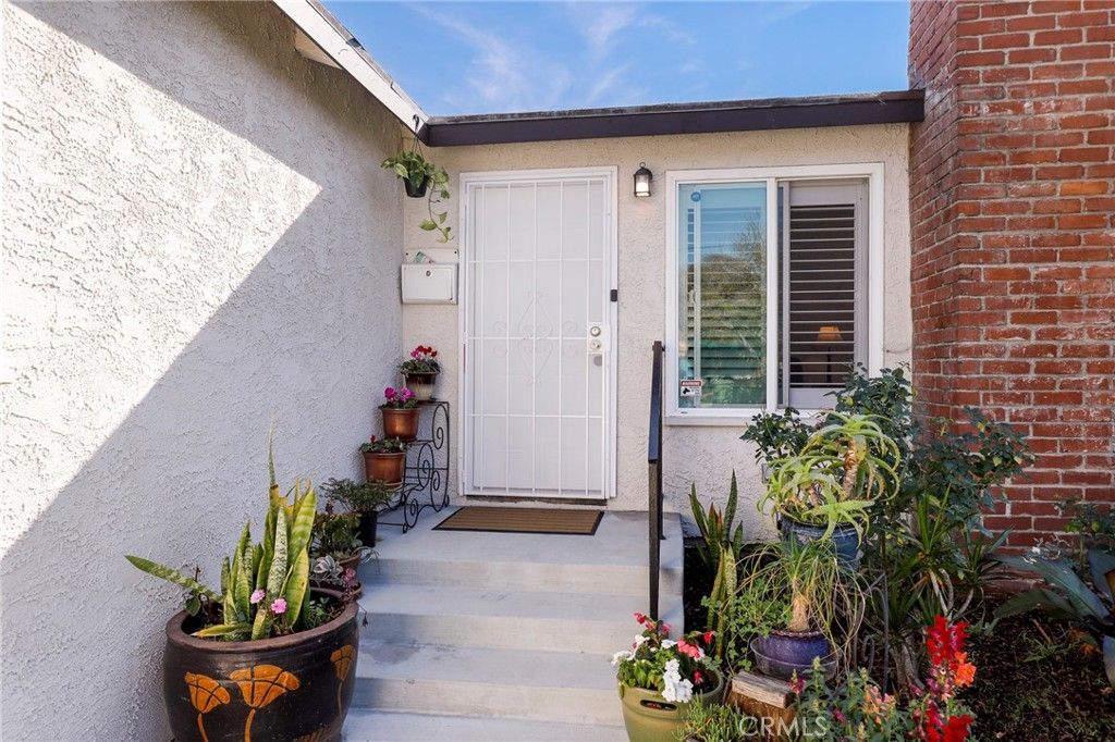 Photo of 1520 W 216th Street, Torrance, CA 90501 (MLS # SB26023728)