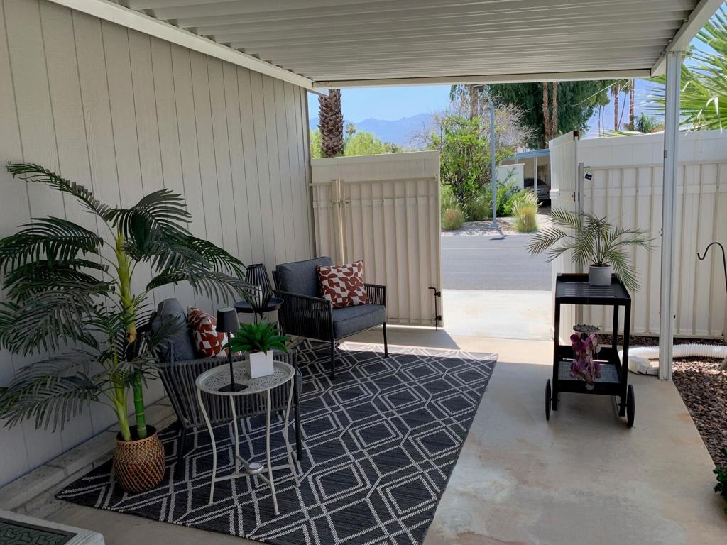 31 Paseo Laredo North N