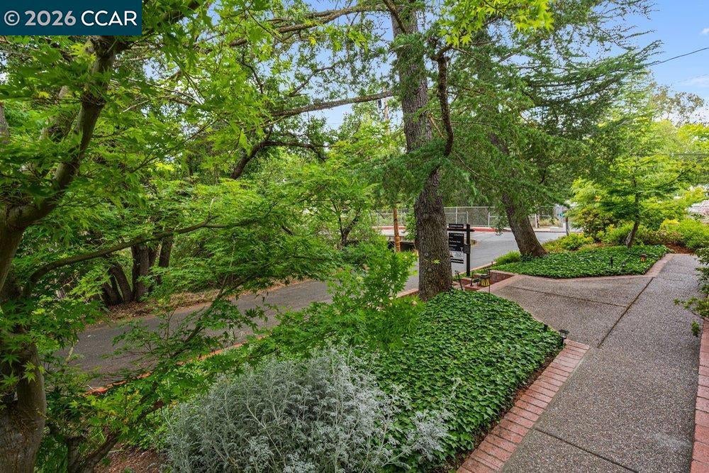 1 Kayser Ct