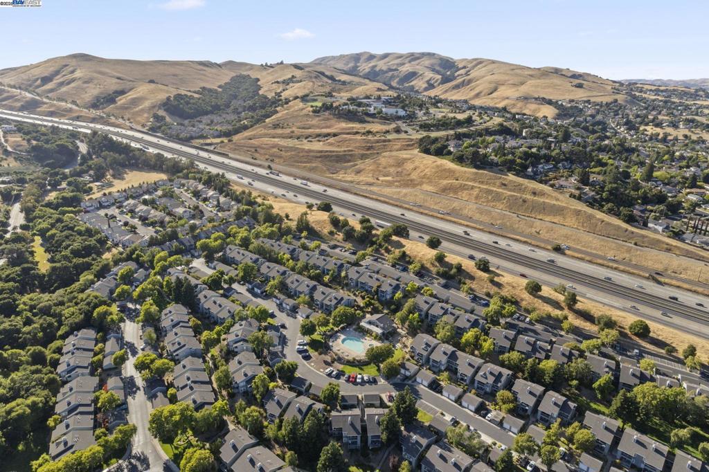 CANYON MEADOWS - Residential