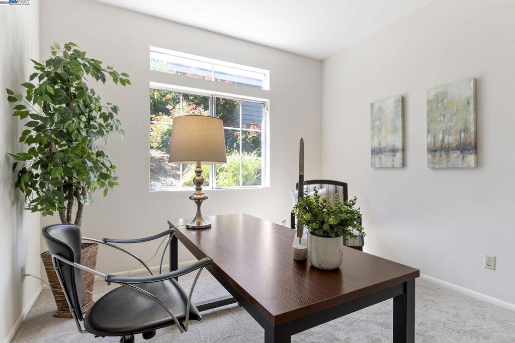 CANYON MEADOWS - Residential