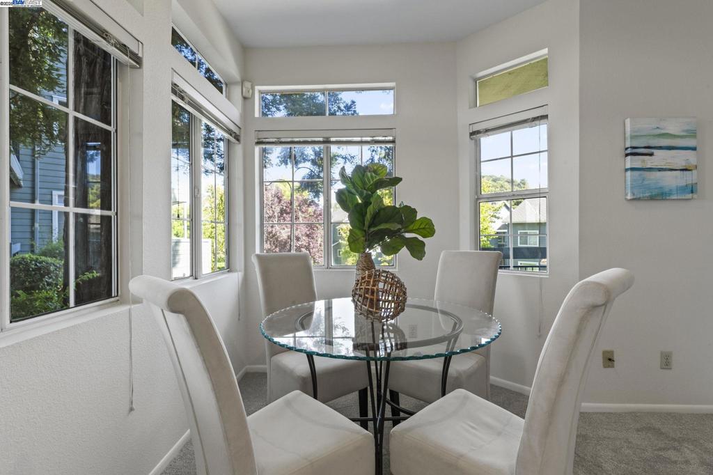 CANYON MEADOWS - Residential