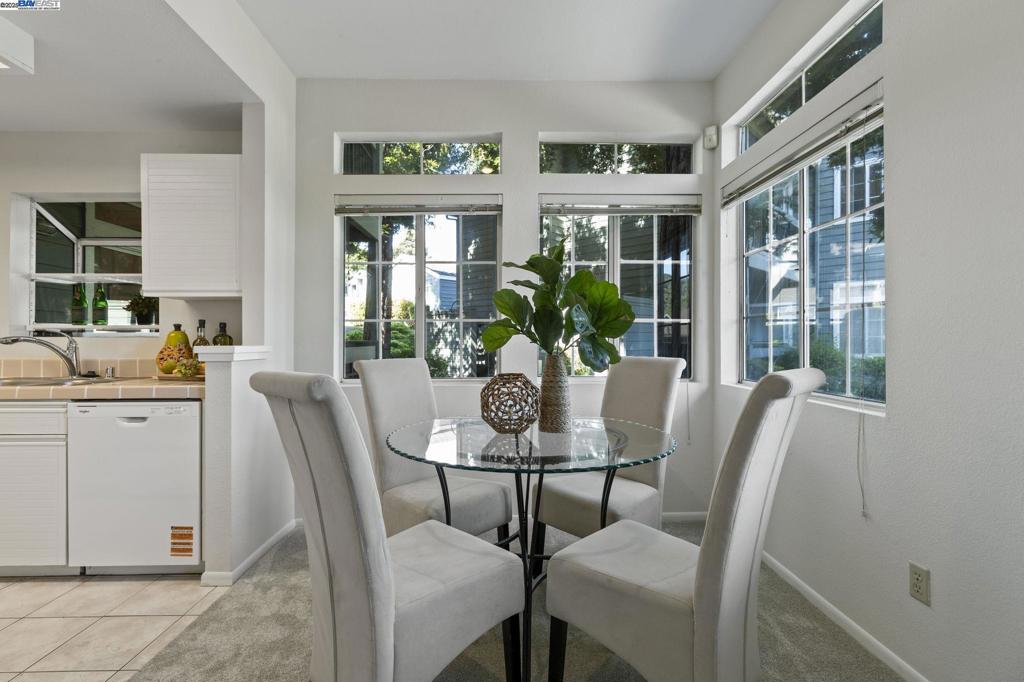 CANYON MEADOWS - Residential