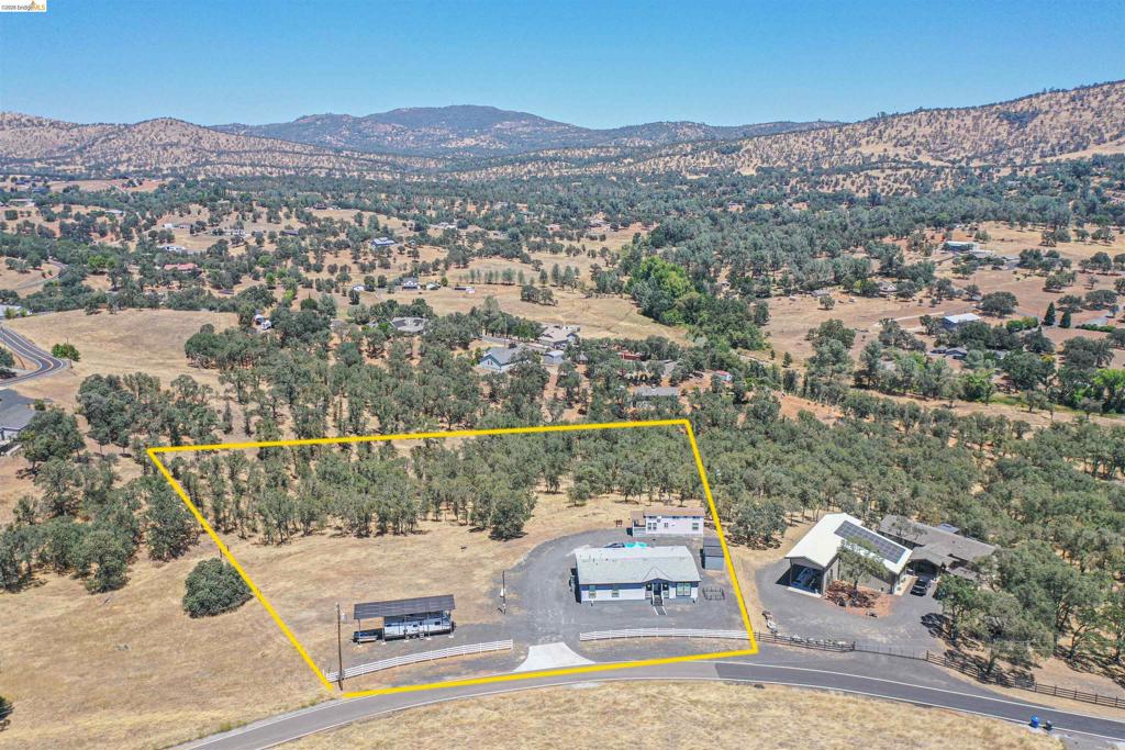 1464 Papoose Dr