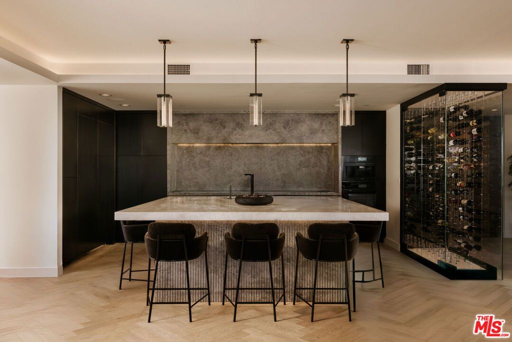 Photo of 6250 Hollywood Boulevard #14A, Los Angeles, CA 90028 (MLS # 26653125)