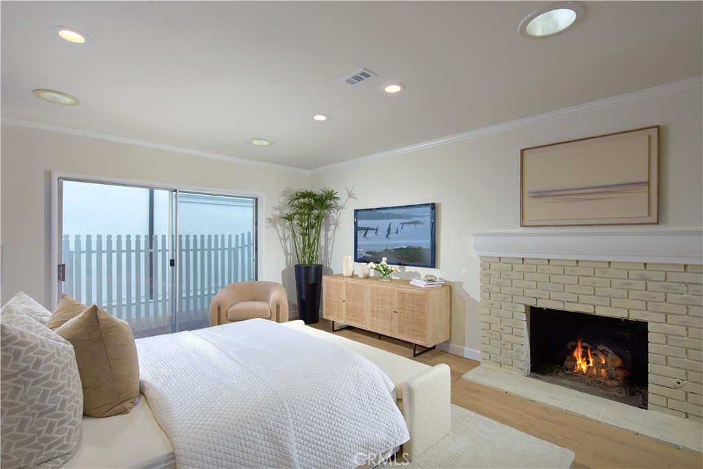 Corona del Mar South of PCH (CDMS) - Residential