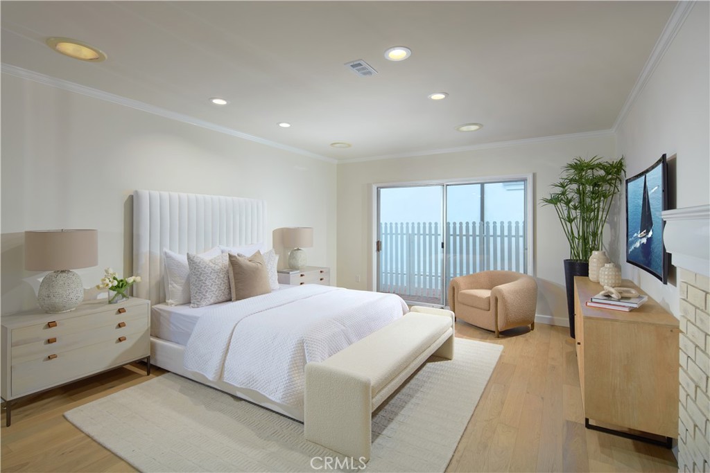 Corona del Mar South of PCH (CDMS) - Residential