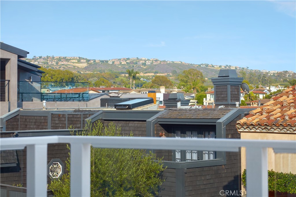 Corona del Mar South of PCH (CDMS) - Residential