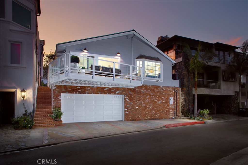 Corona del Mar South of PCH (CDMS) - Residential