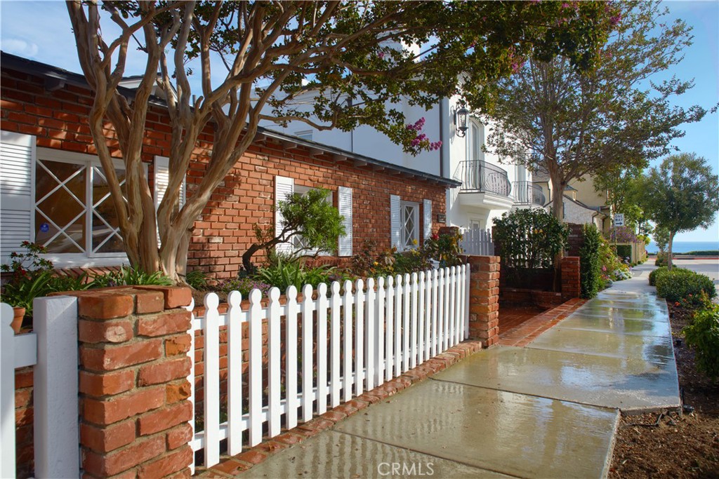 216 Poppy Avenue