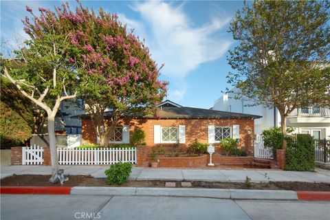 Photo of 216 Poppy Avenue, Corona Del Mar, CA 92625 (MLS # NP25193340)