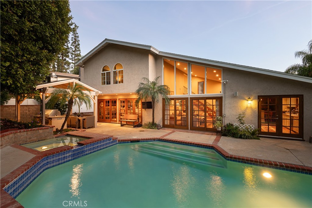 22815 Sparrowdell