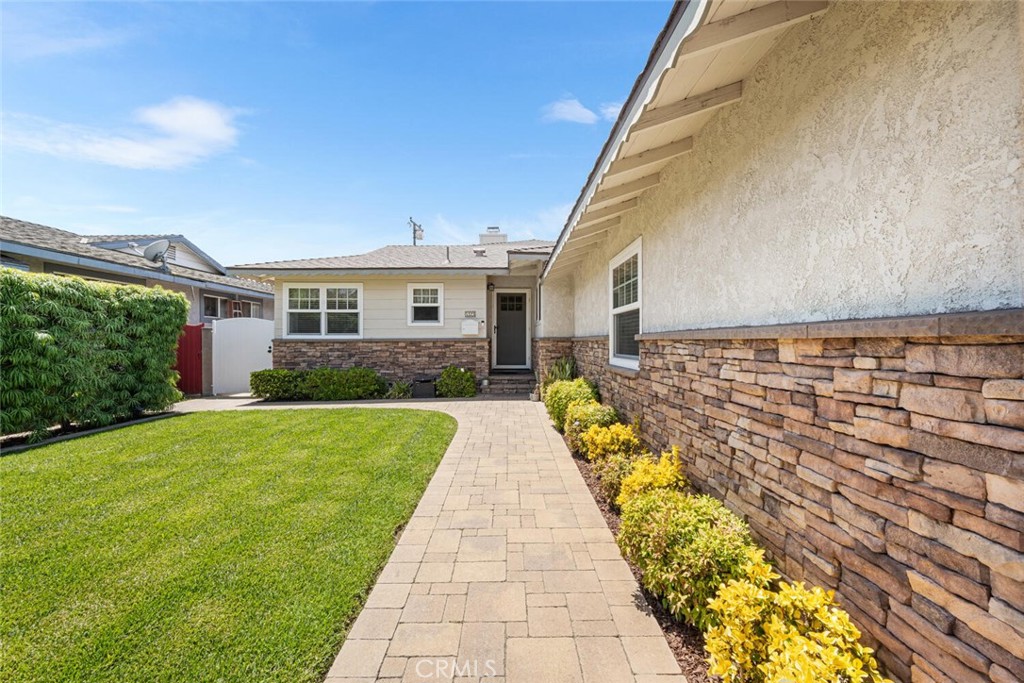 5323 Fidler Avenue