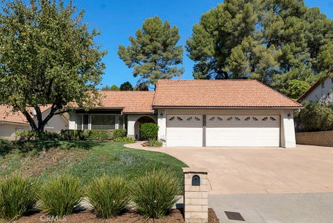 Photo of 12453 Nugent Drive, Granada Hills, CA 91344 (MLS # SR26223825)
