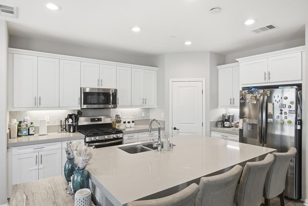 1108 Camino Prado