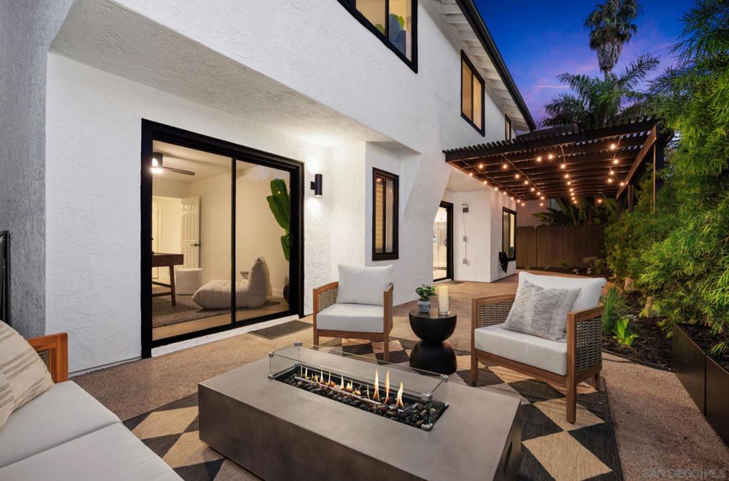 La Costa - Residential