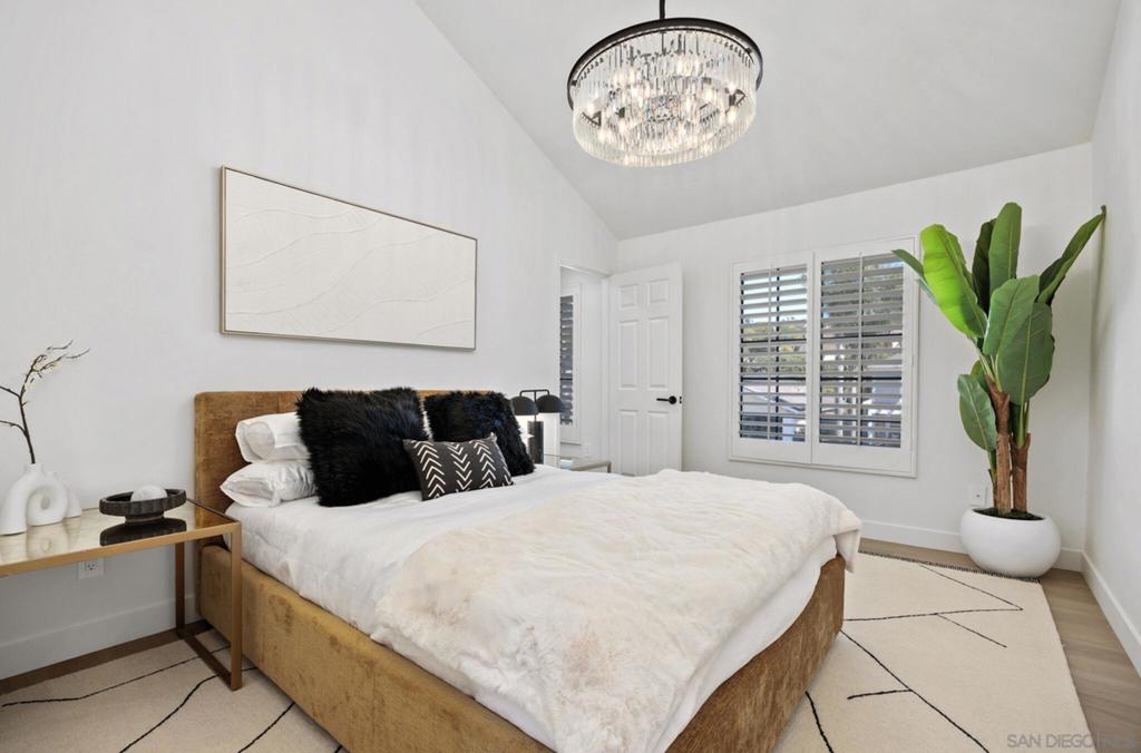 La Costa - Residential