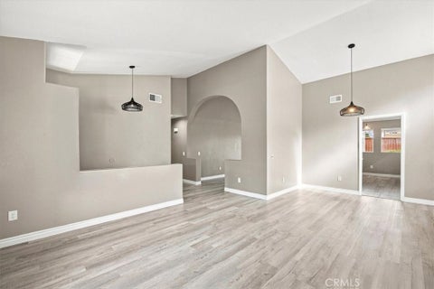 Tiny photo for 40094 Palma Vista ST, Murrieta, CA 92562 (MLS # CV26193410)