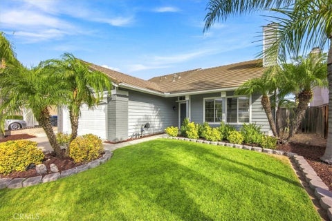Tiny photo for 40094 Palma Vista ST, Murrieta, CA 92562 (MLS # CV26193410)