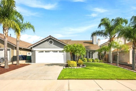 Tiny photo for 40094 Palma Vista ST, Murrieta, CA 92562 (MLS # CV26193410)