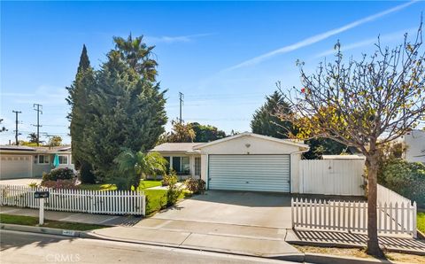 911 Darrell Street Costa Mesa CA 92627