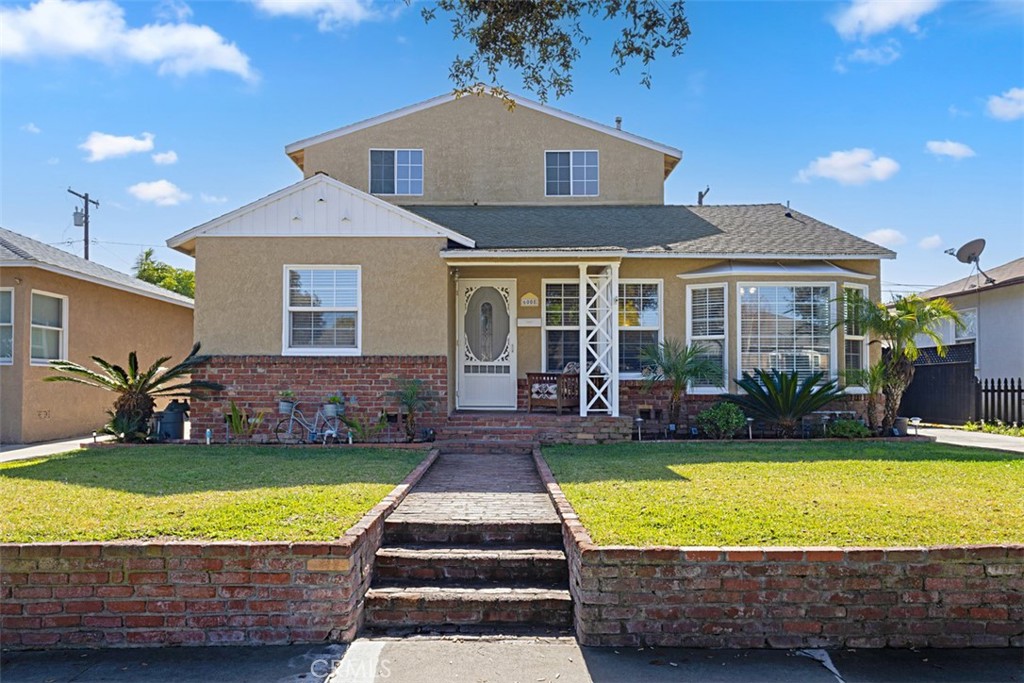 6008 Village Road