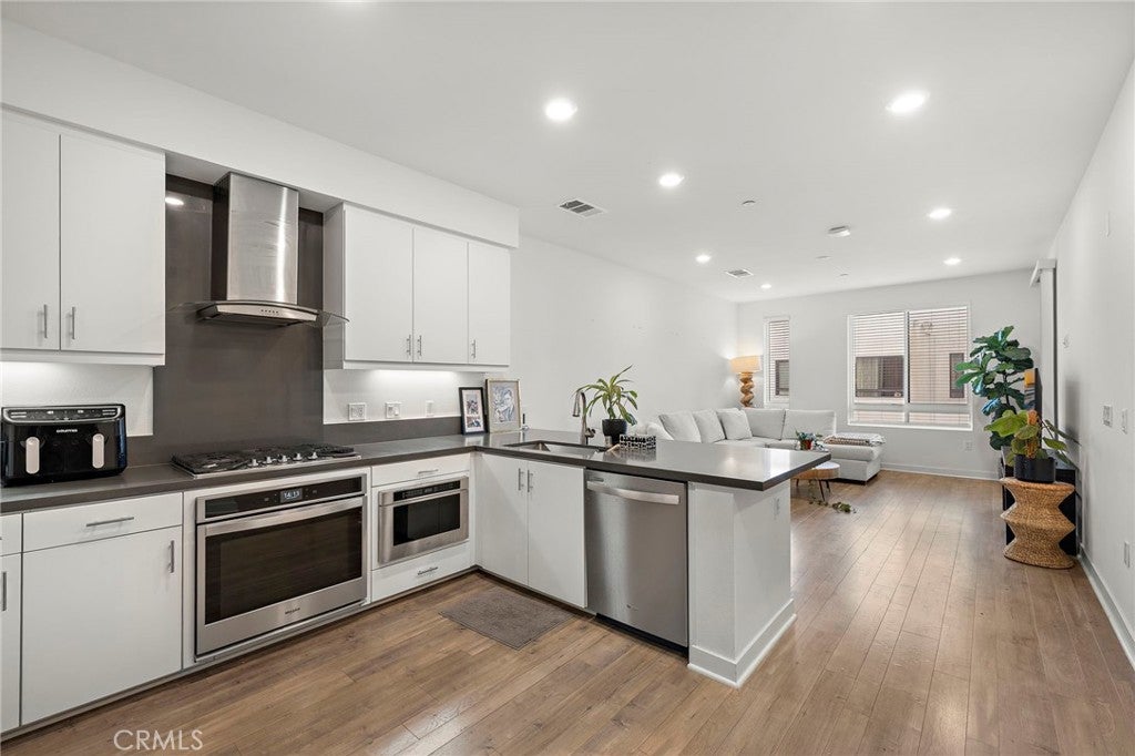 2522 Nolita, Irvine CA 92612 - Photo 22