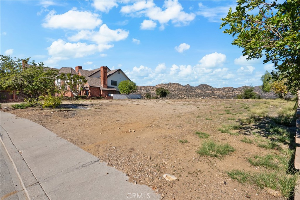 22451 S Summit Ridge Circle