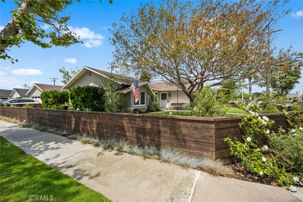 3272 Woodstock Road