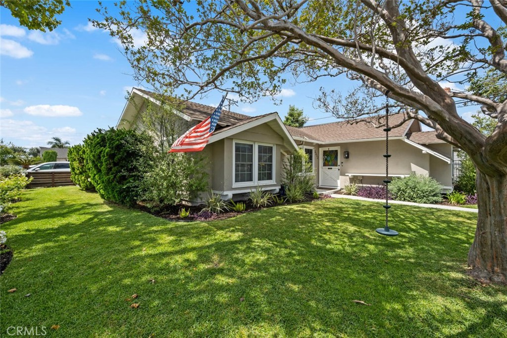 3272 Woodstock Road