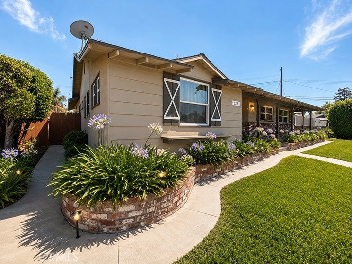 732 S Heather Lane Ln, West Covina CA 91791