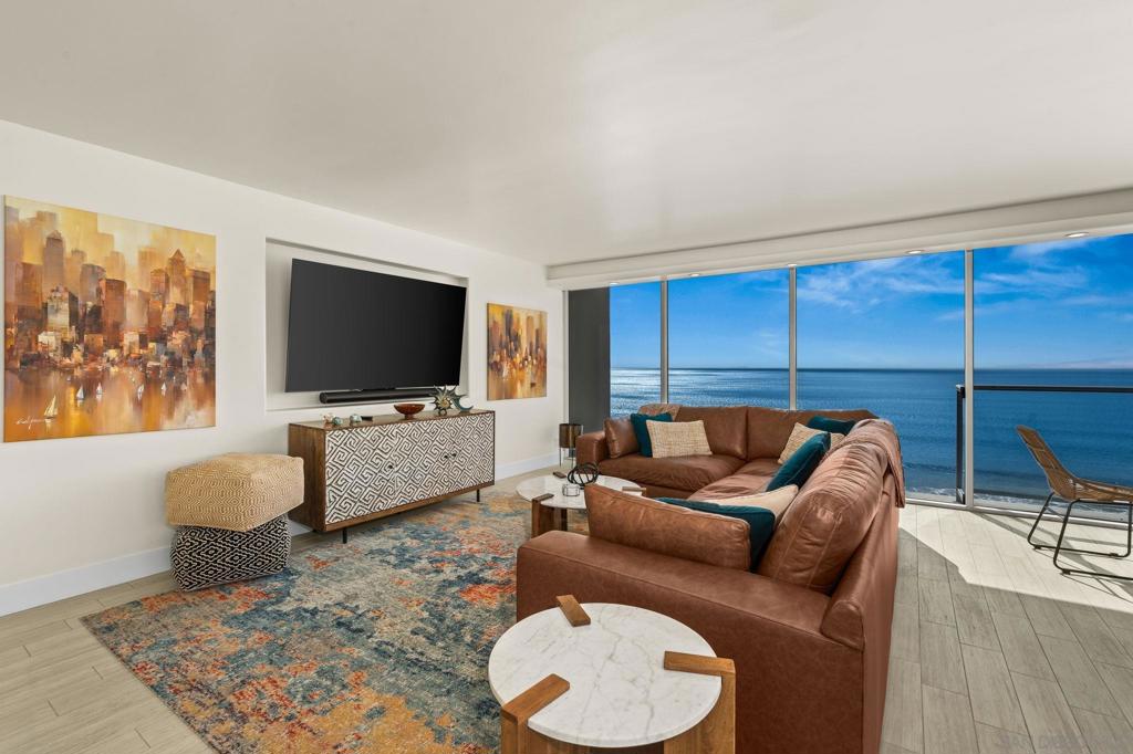 1730 Avenida del Mundo 1108