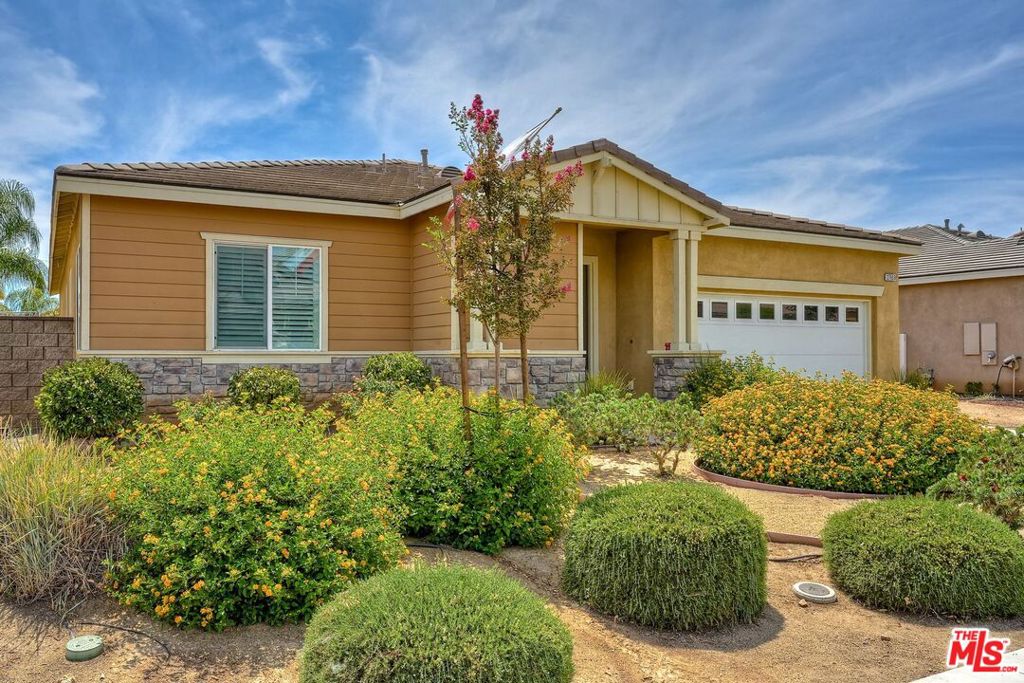 Photo of 27659 Coral Street, Romoland, CA 92585 (MLS # 26872805)