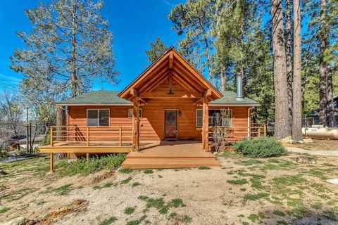 Photo of 25495 Palomar Road, Idyllwild, CA 92549 (MLS # 219145240DA)