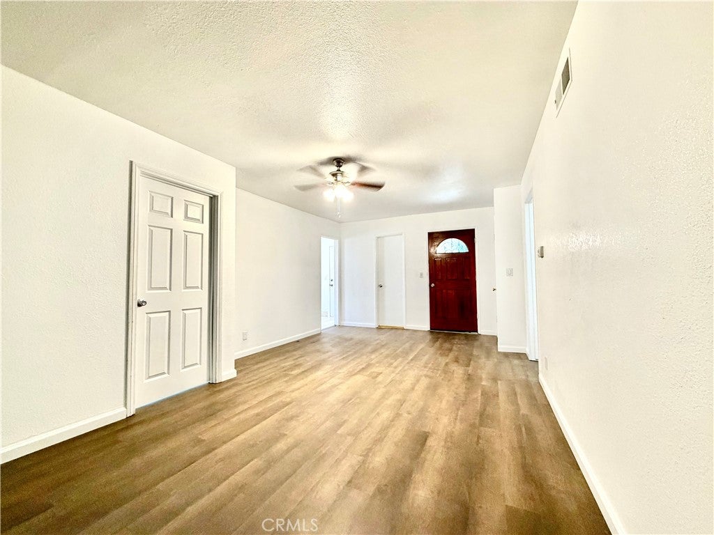 431 E Rosslynn