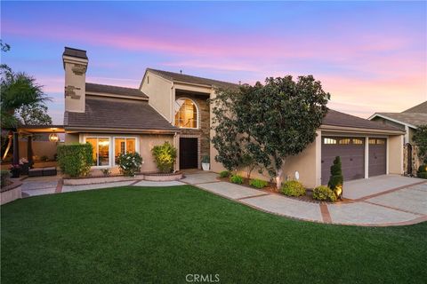 17502 Tuscan Huntington Beach CA 92649