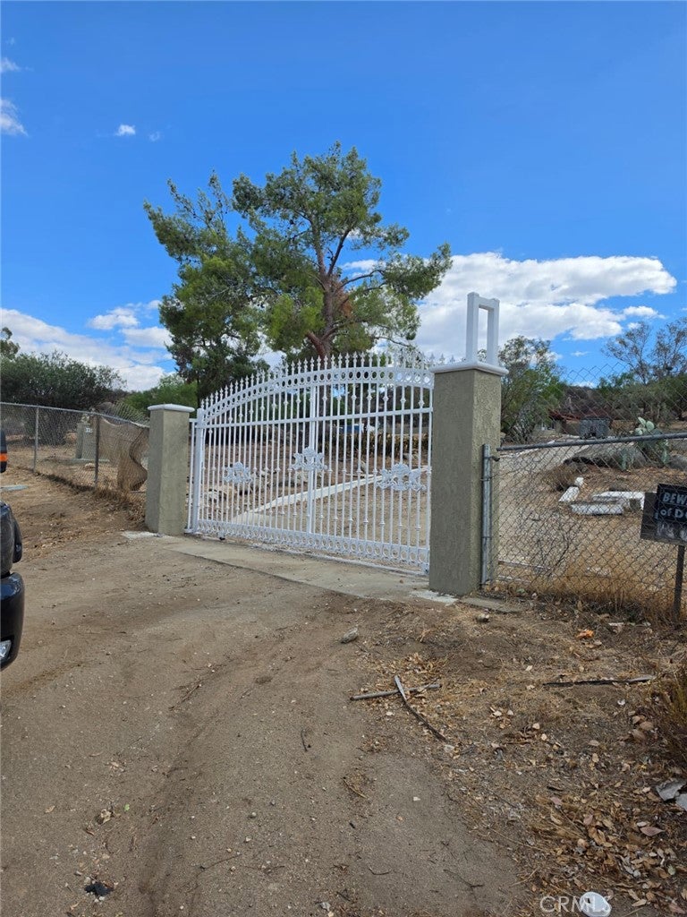 33925 Buckboard Trail