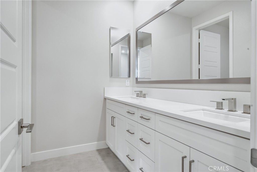 Eclipes - Residential Lease