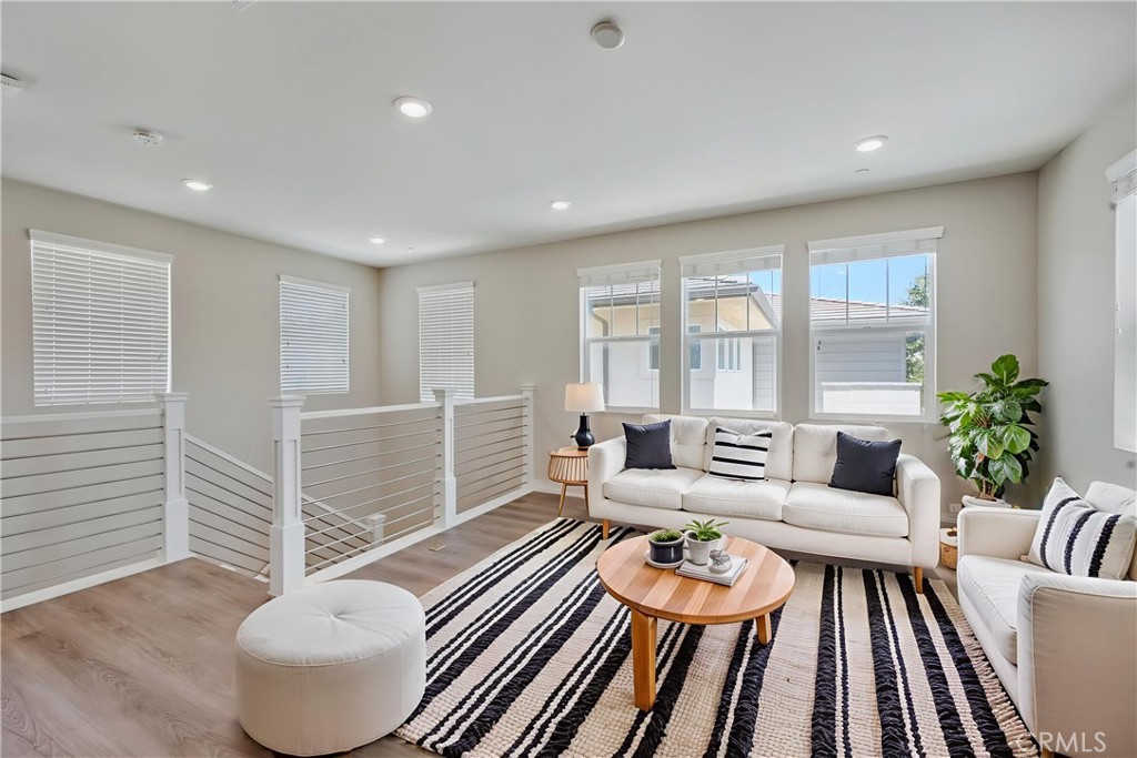 Eclipes - Residential Lease