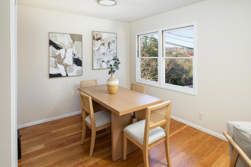 3820 Fernwood Street