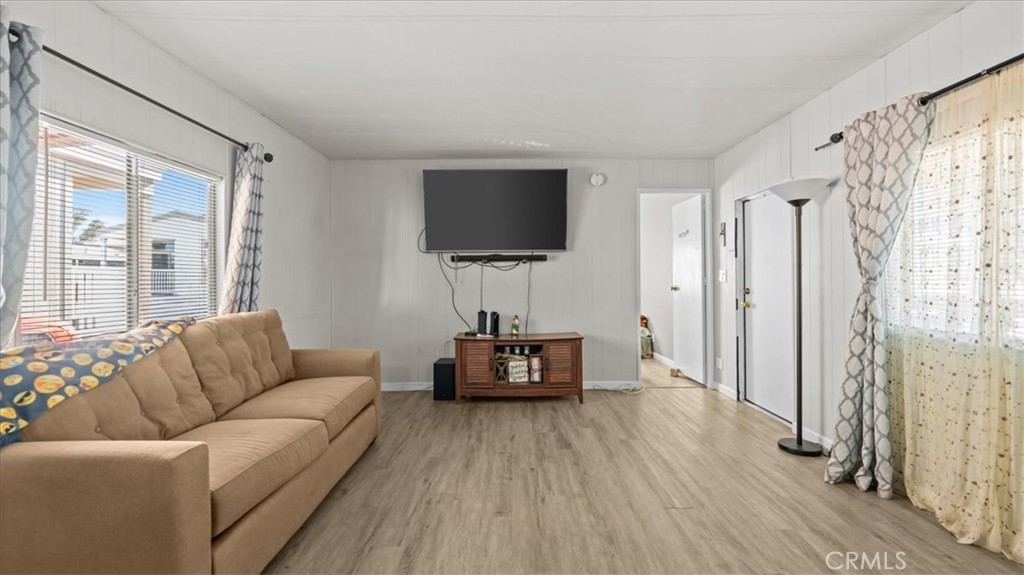 350 E San Jacinto 133