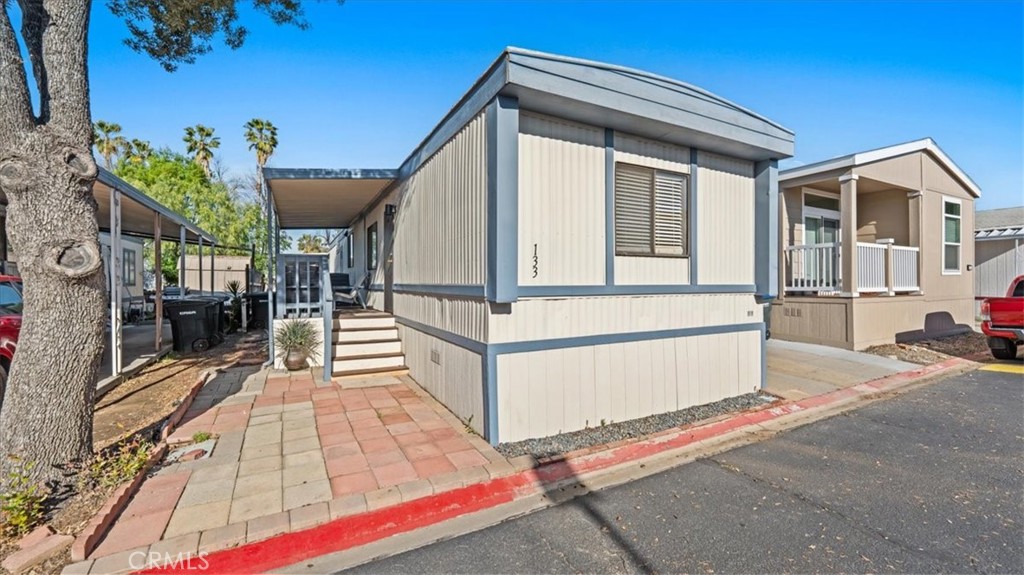 350 E San Jacinto 133