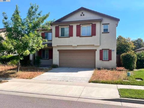 Photo of 10626 Cherise Way Way, Stockton, CA 95209 (MLS # 41110975) Photo of 10626 Cherise Way Way, Stockton, CA 95209 (MLS # 41110975)