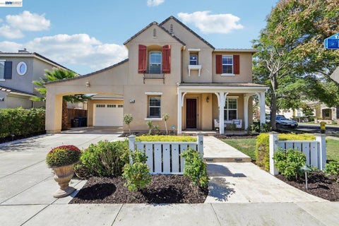 Photo of 104 Macedon Ct Ct, San Ramon, CA 94582 (MLS # 41148256)