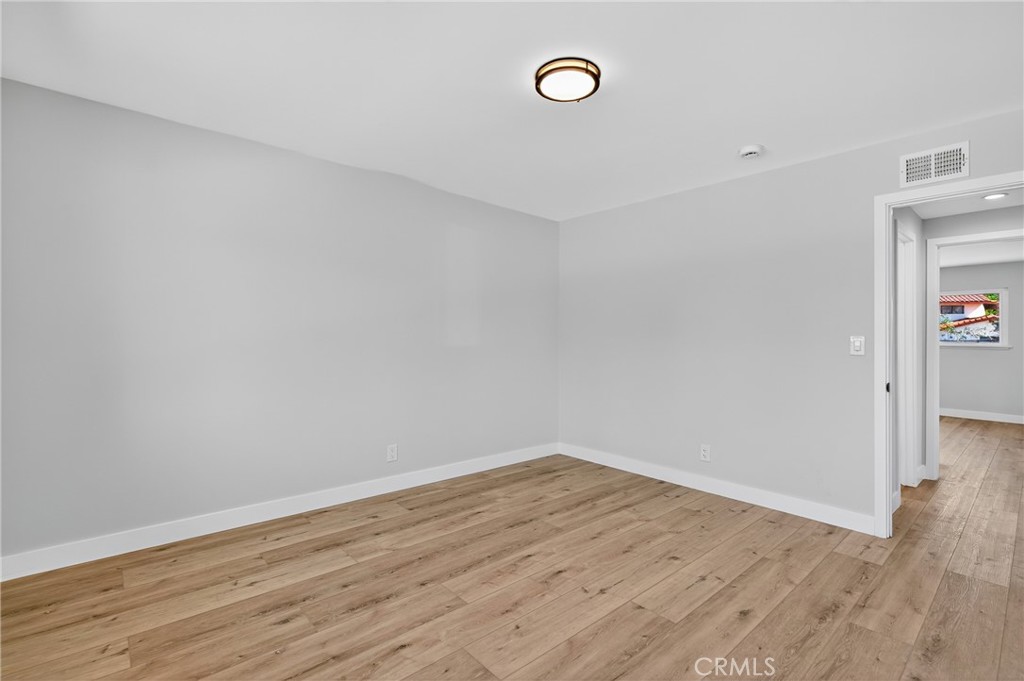 Tom Paul (W) (133) - Residential