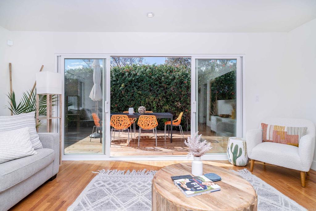 1504 Valencia Street